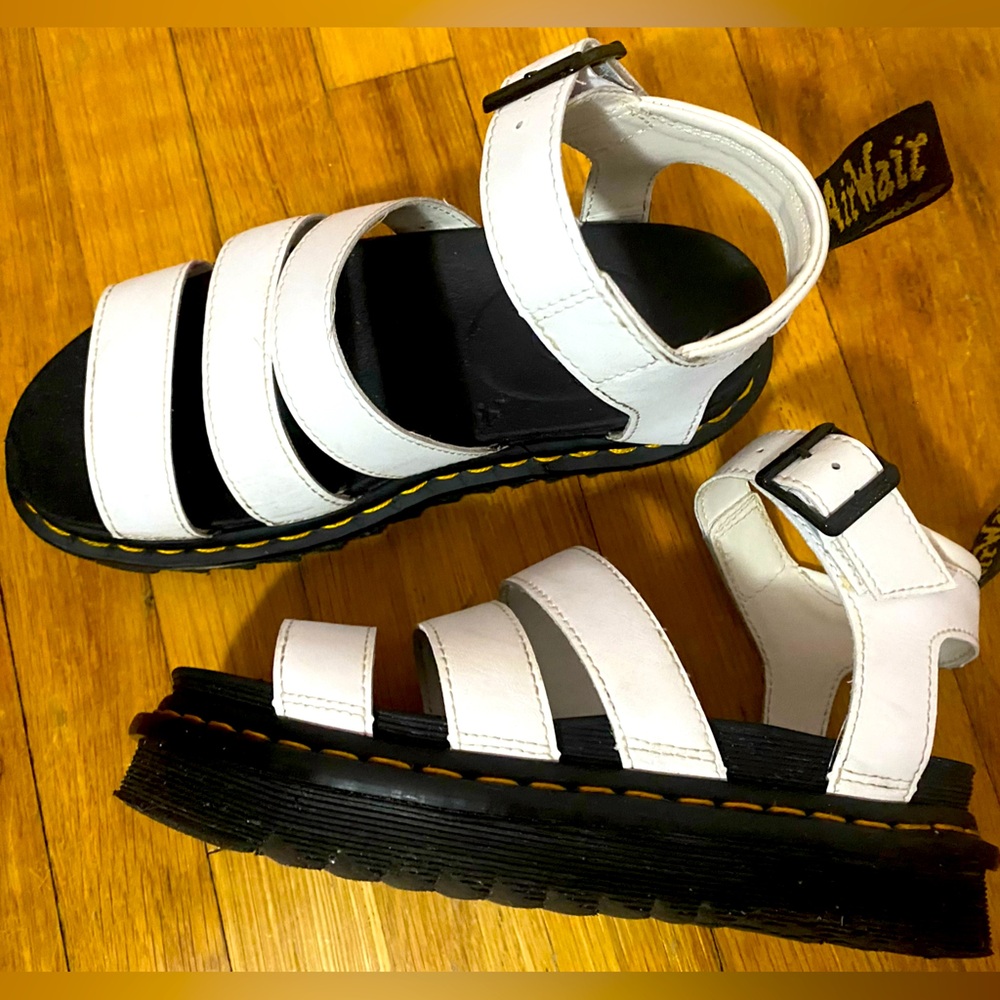 Dr. Martens Blair Women’s White Sandals Size US 5 (Equivalent to Women’s…